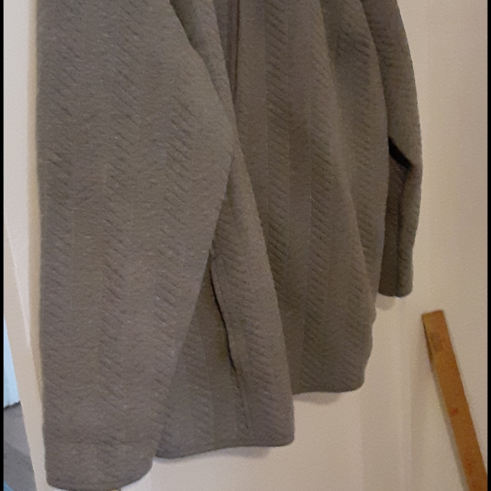 Jacket - Picture 3 of 4